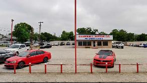 302 E North St Parking