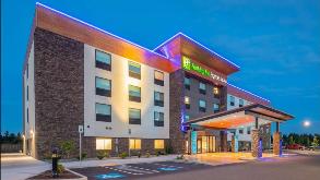 Holiday Inn Express & Suites Camas-Vancouver by IHG PDX Airport Parking