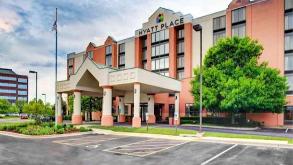 Hyatt Place Itasca ORD Airport Parking