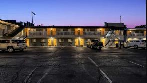 Bentley Motel EWR Airport Parking