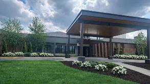 Courtyard by Marriott Indianapolis Airport Parking