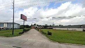Winchester Inn & Suites - 15625 US-59 Parking