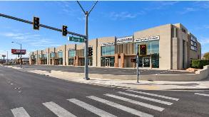 Valley View-Russell Commerce Center Lot