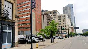 (M) 3RD & RACE