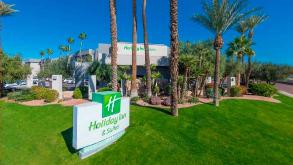 Holiday Inn and Suites Phoenix (PHX) Airport Parking