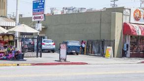Photo of 722 N Broadway Parking spot, located 0.7 mi away from CA