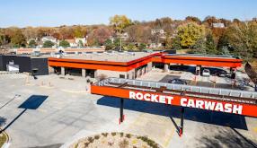 Rocket Car Wash - 140th and Center