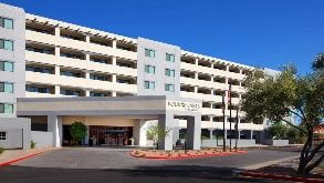 Four Points by Sheraton Phoenix South Mountain Airport Parking