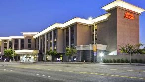 Find Parking Spot in Hampton Inn (BUR) Burbank Airport  Parking Garage