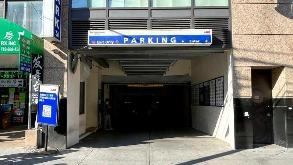 Hyatt Place Flushing LGA Covered Valet Parking