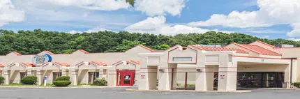 Find Parking Spot in Quality Inn  Bradley International Airport (BDL)  Parking Garage