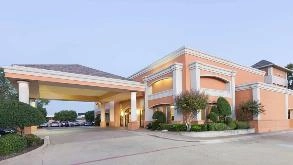 Find Parking Spot in SureStay by Best Western DFW North Airport  Parking Garage