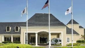 DoubleTree by Hilton Wood Dale  OHare Airport Parking - NO AIRPORT SHUTTLE