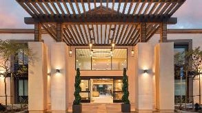 Find Parking Spot in The Cove Hotel LGB Airport  (NO SHUTTLE) Parking Garage