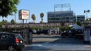 Photo of 6104 Hollywood Blvd Parking spot, located 4.0 mi from Near 1557 Argyle Avenue in