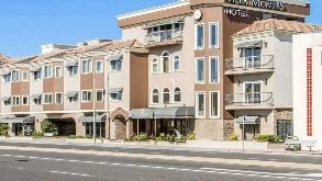 Villa Montes Ascend Hotel SFO Airport Parking