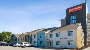 Find Parking Spot in Orangewood Inn & Suites KCI Airport  Parking Garage