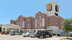 Find Parking Spot in Super 8 by Wyndham AUS Airport Parking Garage