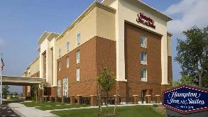 Find Parking Spot in Hampton Inn and Suites SYR Airport  Parking Garage