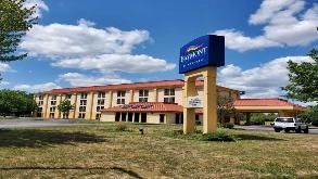 Find Parking Spot in Baymont by Wyndham CAK Airport  Parking Garage
