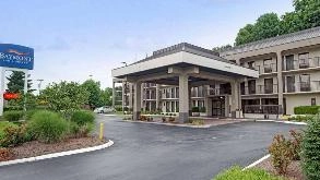 Baymont by Wyndham BNA Airport Parking