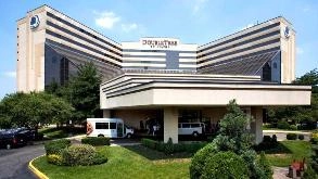 Find Parking Spot in Doubletree by Hilton EWR Airport  Parking Garage