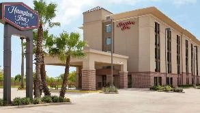 Find Parking Spot in Hampton Inn Houston-Hobby Airport  Parking Garage