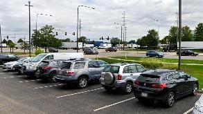 Grand Royal Hotel ORD Airport Parking