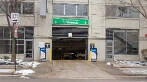 Photo of 950 N Kingsbury St Garage spot, located 1.0 mi from Near 1420 North Elston Avenue in
