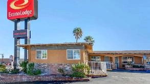 Photo of 1230 E Main St (Econo Lodge) Parking spot, located 0.5 mi from Barstow