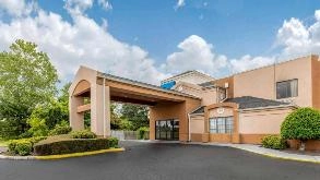 Photo of Rodeway Inn - 5119 American Way lot spot, located 2.6 mi from Near Whole Foods Market in
