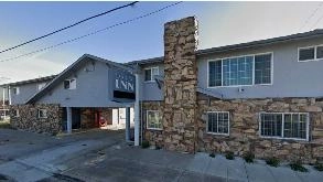 Deluxe Inn OAK Airport Parking