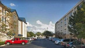 Photo of 6500 S Cicero Ave - Holiday Inn Express & Suites MDW Airport Parking spot, located 1.2 mi from Near Buffet City Cajun Seafood Boil in