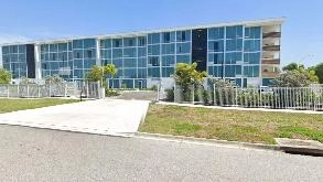 Find Parking Spot in Kompose Hotel Sarasota SRQ Airport Parking Garage