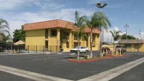 Find Parking Spot in Rodeo Lodge FAT Airport  Parking Garage