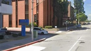Photo of 301 N Prairie Ave Parking spot, located 4.3 mi from Near Manuel's Burgers in Los angeles