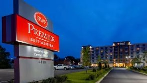 Find Parking Spot in Best Western Premier SDF Airport  Parking Garage