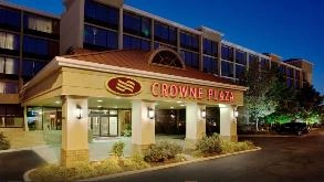 Find Parking Spot in Crowne Plaza CLE Airport Parking Garage