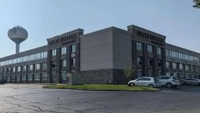 Delta Hotels by Marriott Chicago MDW Airport Parking