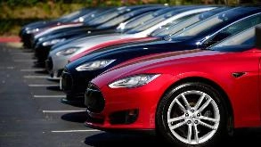 Find Parking Spot in Doug Fox SEATAC Airport  Parking Garage