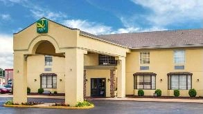 Find Parking Spot in Quality Inn St Louis Airport  Parking Garage