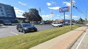 Photo of Comfort Inn & Suites Buffalo Airport _4345 Genesee St spot, located 1.9 mi from Near samuels grand manor in Williamsville