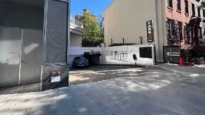 Photo of QP 5070 West 93rd Garage - 70 W 93rd St spot, located 6.0 mi from Near Att 9 in