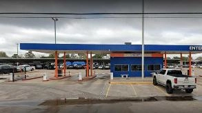 Find Parking Spot in Key HOU Airport  Parking Garage