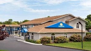 Photo of Days Inn by Wyndham - 1185 W Main Rd Garage spot, located 4.6 mi from Near Fort Adams State Park in