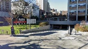 Photo of 75 Henry St CadmanPlaza Garage- 200 Cadman Plaza West spot, located 6.0 mi from Near Lantern Thai Kitchen in