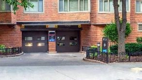 Photo of 1350 N Lake Shore Drive - 60 E banks St spot, located 3.0 mi from Near 1212 North Lake Shore Drive in