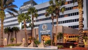 Find Parking Spot in Doubletree Hilton Jacksonville Airport  Parking Garage