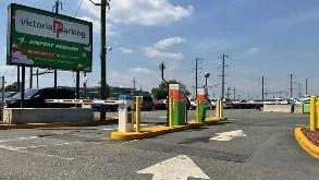 Find Parking Spot in VICTORIA  (EWR) Parking Garage