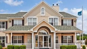 Find Parking Spot in Country Inn & Suites by Radisson TUL Airport Parking Garage